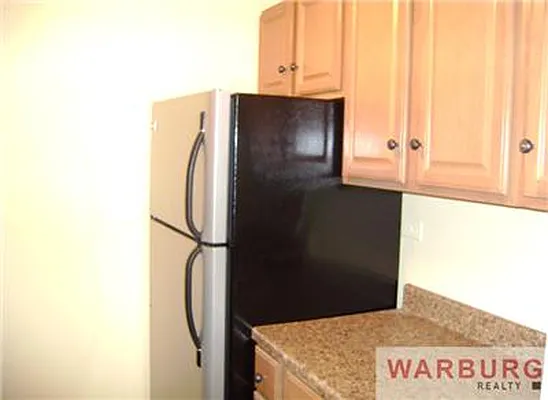 Sold by Warburg | media 9