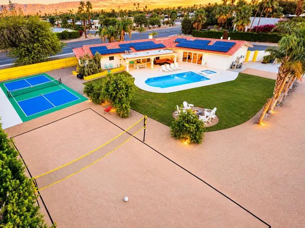 2099 E Racquet Club Rd, Palm Springs, CA 92262