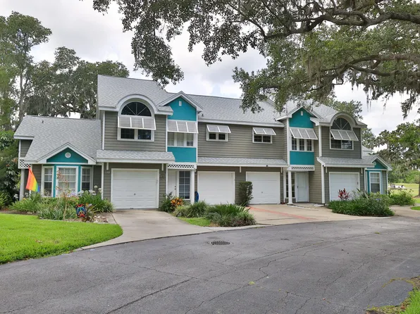 156 Grand Oaks Cir, Daytona Beach, FL 32114