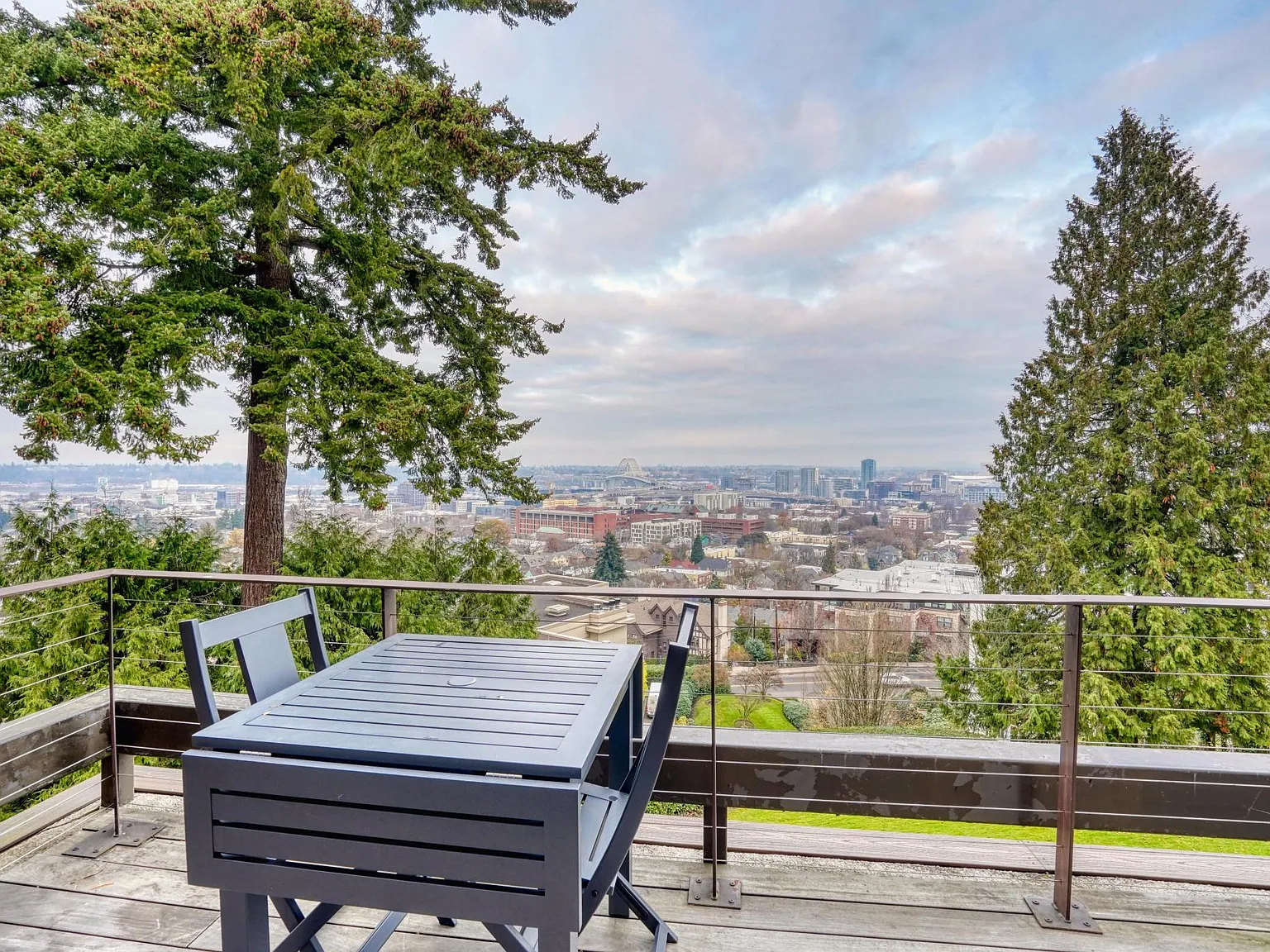 2 bed, 1946 sqft, $5,000 — Photo 1