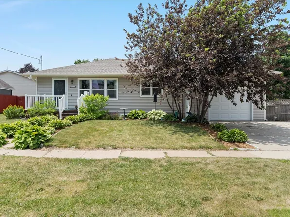 1311 D Ave, Vinton, IA 52349
