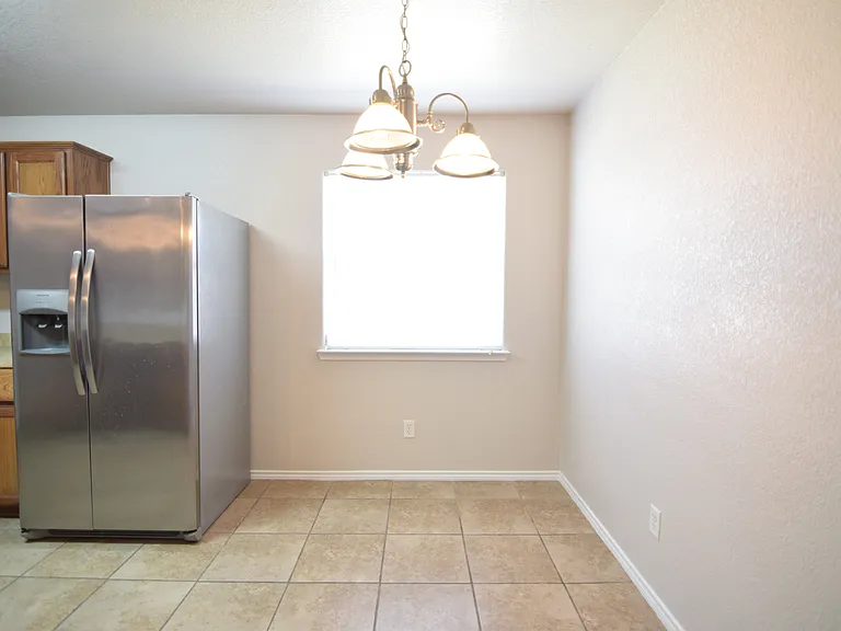 403 Constellation Dr — Photo 6