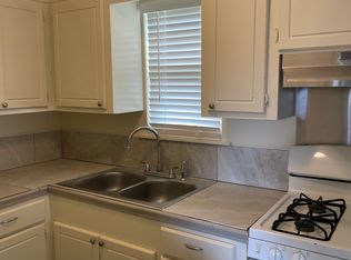 2732 Comeaux St #B, Lake Charles, LA 70615