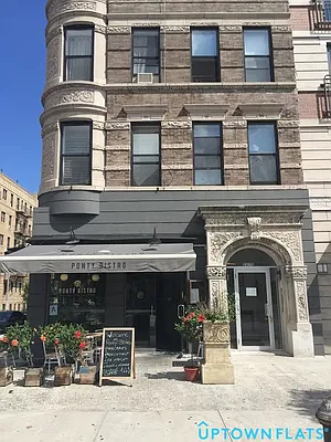 Rented by Uptown Flats LLC | media 29