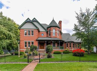 6 Pebble Beach Circle, Madison, WI