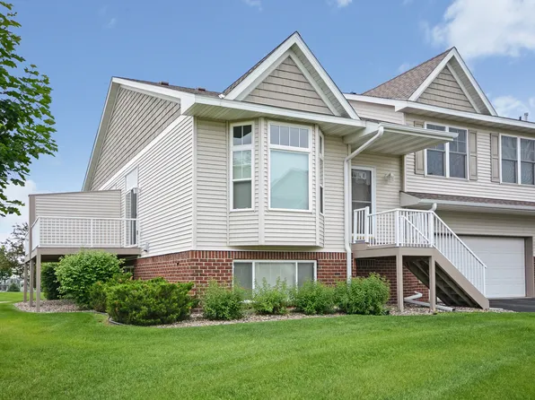 20741 Hampshire Cir, Lakeville, MN 55044