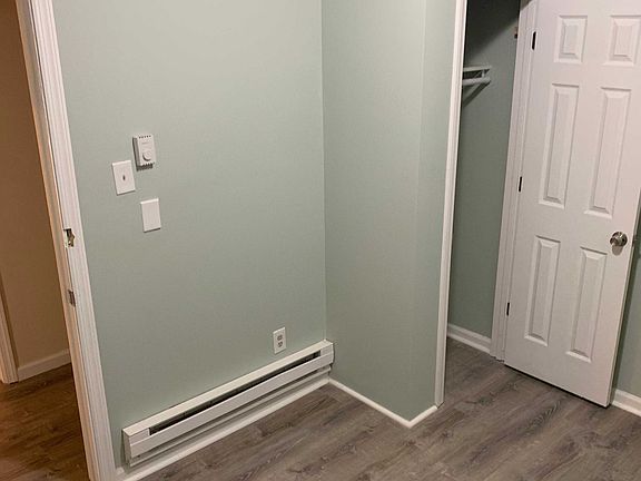 4th image of 987 E 19th St Floor 1