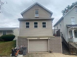 306 Market St NE, Navarre, OH 44662