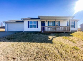 1606 Amy St, West Plains, MO 65775
