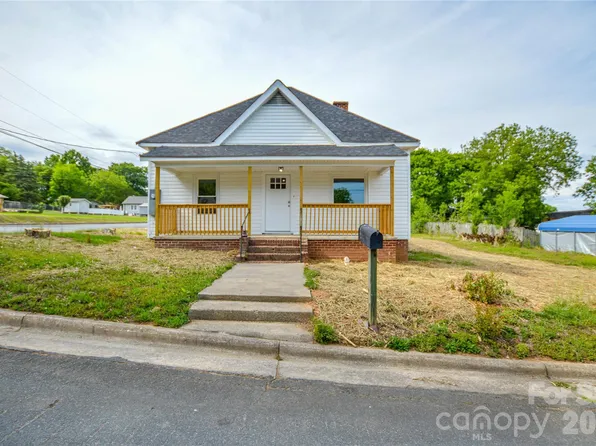 730 W Oakwood Ave, Albemarle, NC 28001