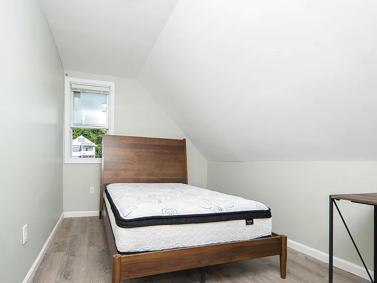 2326 15th St #2 — Photo 35