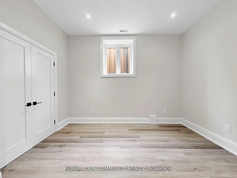 97 Ranee Ave — Photo 43