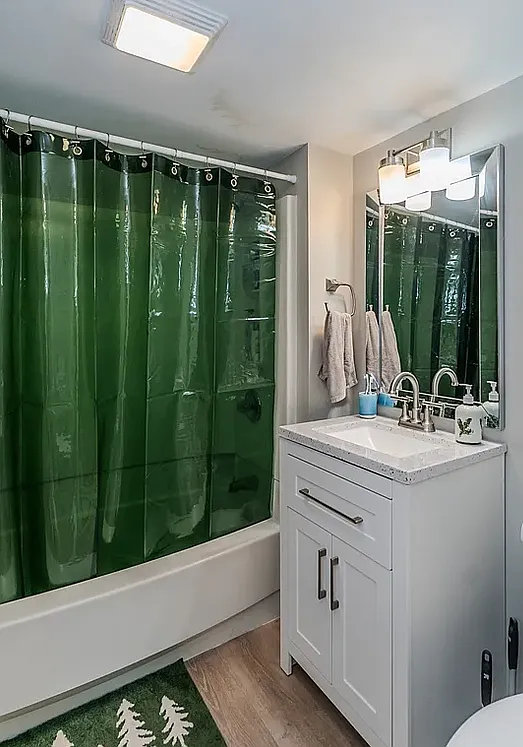 2 bed, $2,000 — Photo 2