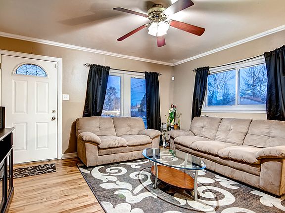 5th image of 1091 S Knox Ct