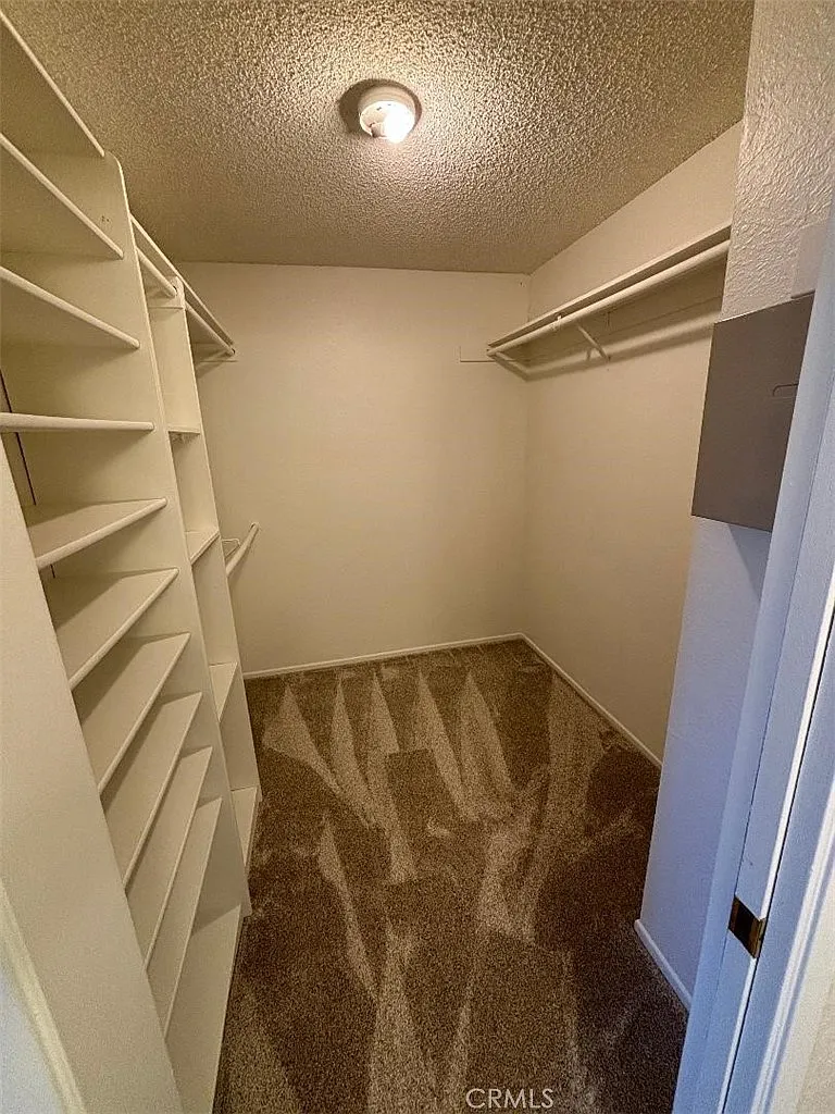 3 bed, 2175 sqft, $4,250 — Photo 4