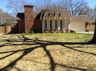 900 Hickory Ln, Ardmore, OK 73401