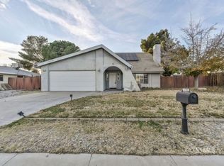 735 N Helena St, Ridgecrest, CA 93555