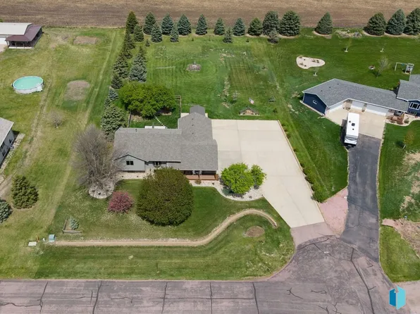 46942 Blue Spruce St, Tea, SD 57064