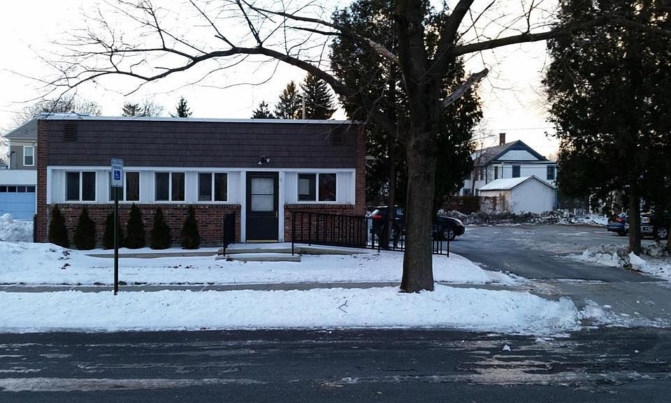 1st image of 9 Pine St