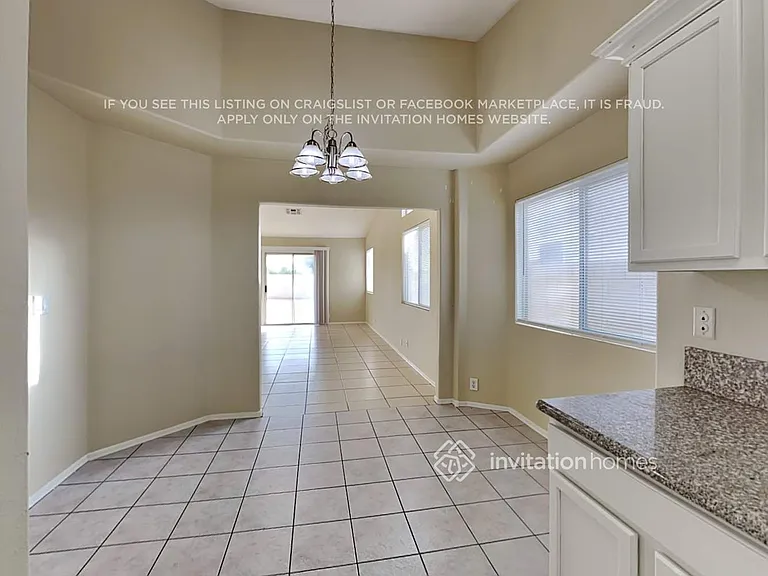 2031 N 83rd Dr — Photo 6