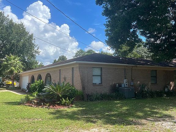 5th image of 4990 Alvin Dr