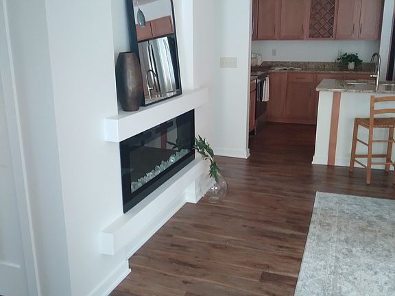 2nd image of 2741 Hidden Dr