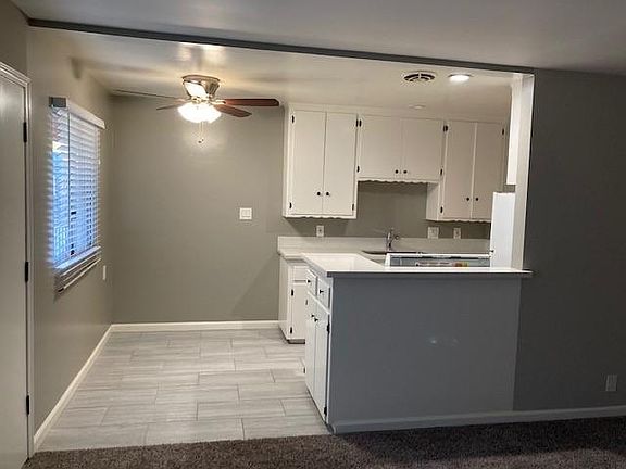 4th image of 1049 E Ocean Blvd #9
