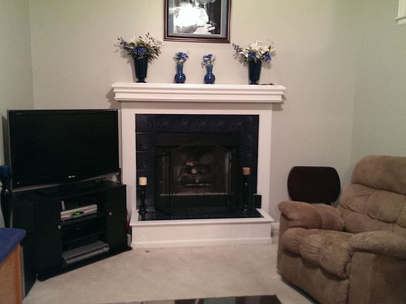 Living room with gas fireplace