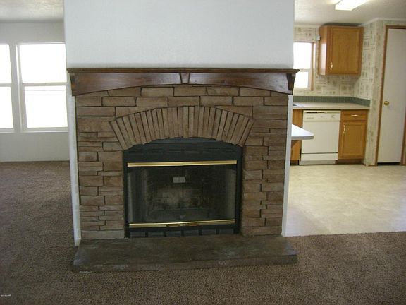 5th image of 3151 Lake Dr