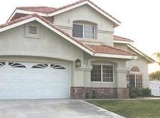 2095 W Autumn Mist Dr, Rialto, CA 92377