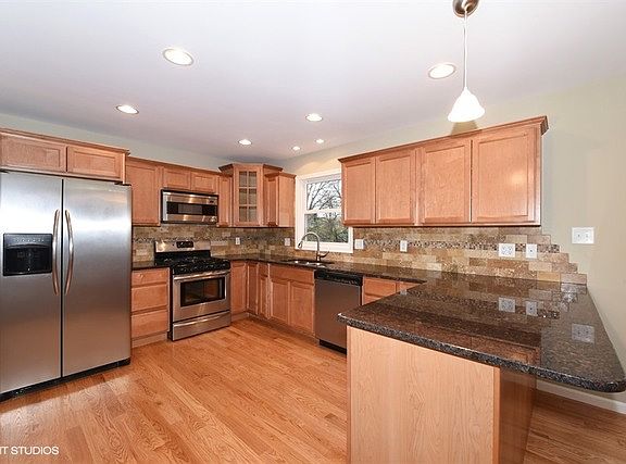 2nd image of 8811 Nida Ct