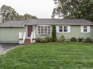 137 Ingersoll Ave, Warwick, RI 02886