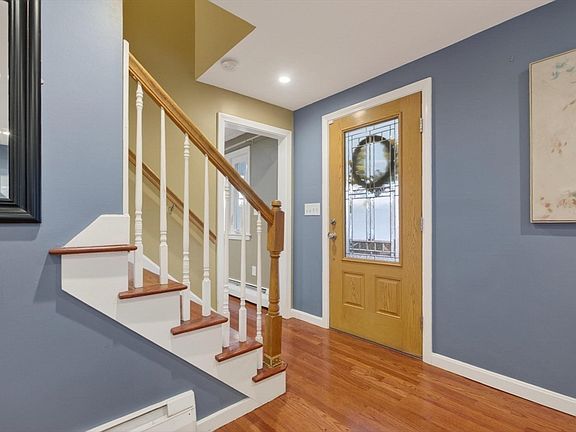 5th image of 35 Bedford St