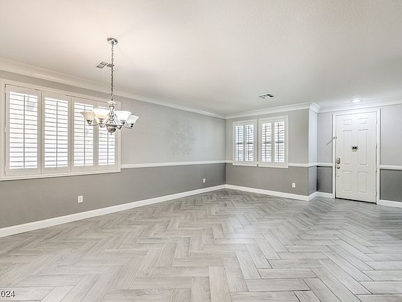 5th image of 2508 Manchester Bay Ave
