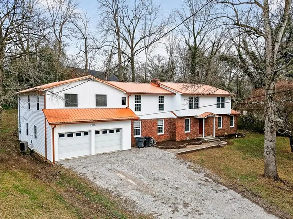 1360 Charles St, Cookeville, TN 38506