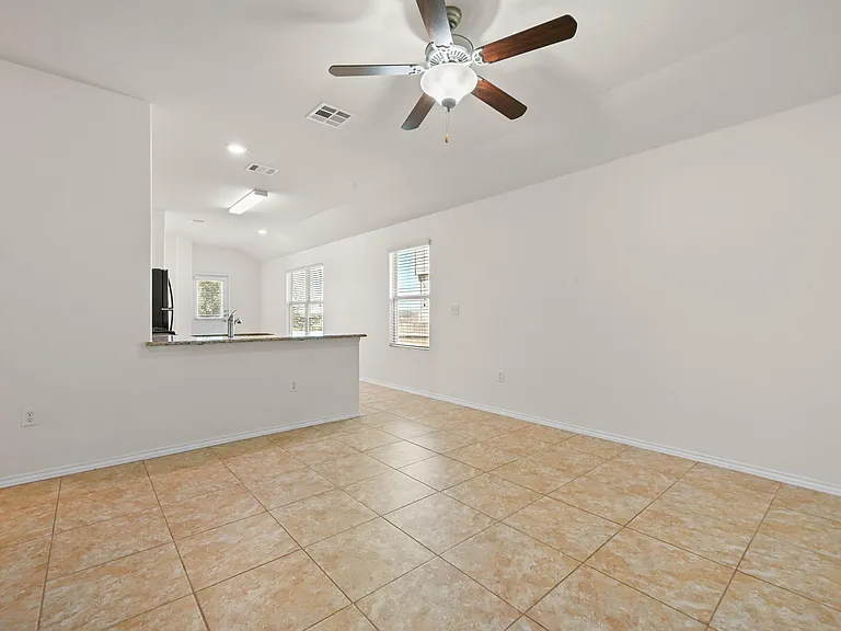 10209 Crescendo Ln — Photo 3