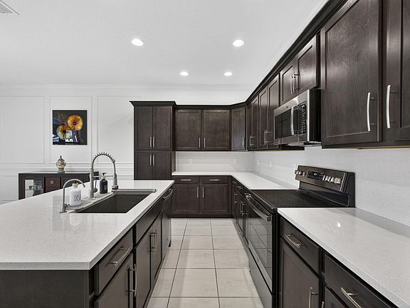 5th image of 4829 Sand Dollar Drive