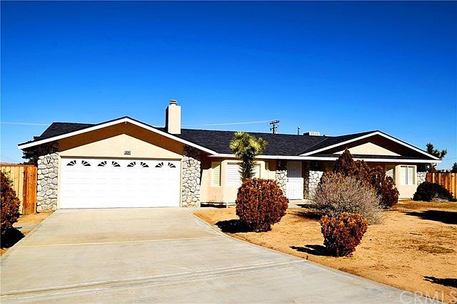 1st image of 58364 Carlyle Dr