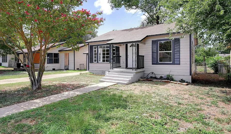 3 bed, 1040 sqft, $1,395 — Photo 3