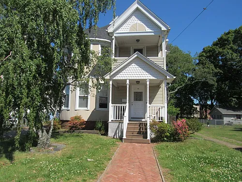 69 Center St Photo 1