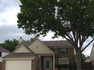 115 Browning Ln, Grand Prairie, TX 75052