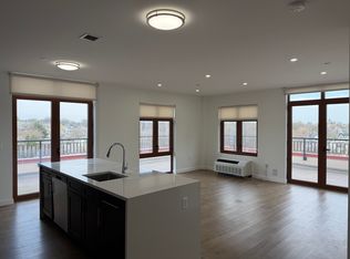 224 Gramatan Ave #8E, Mount Vernon, NY 10550