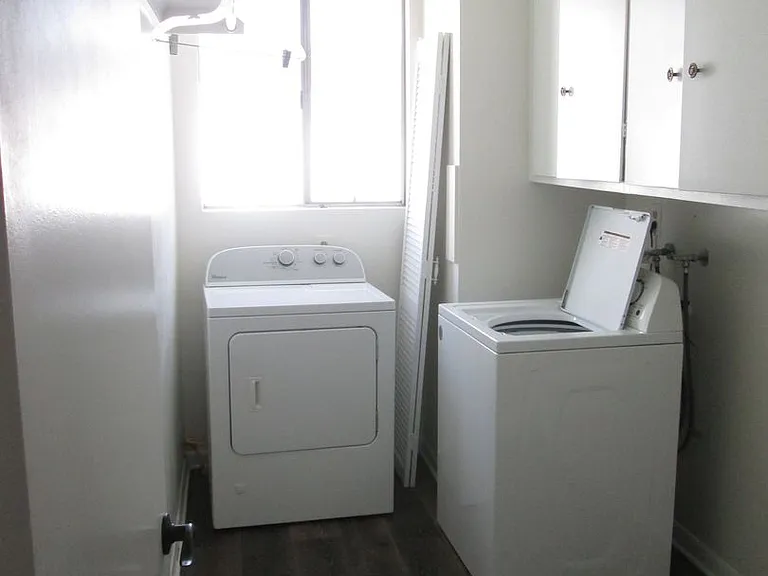 8340 Chase Ave — Photo 25