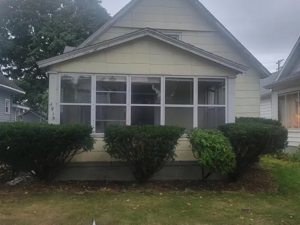 1915 6th St, Port Huron, MI 48060