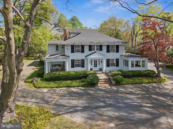 700 River Rd, Ewing, NJ 08628