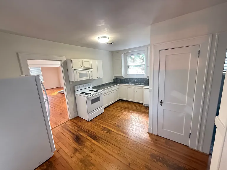 227 Mitchell Ave #2 — Photo 4
