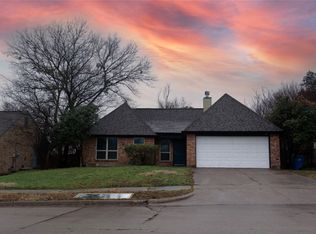 8322 Intrepid Ln, Rowlett, TX 75089