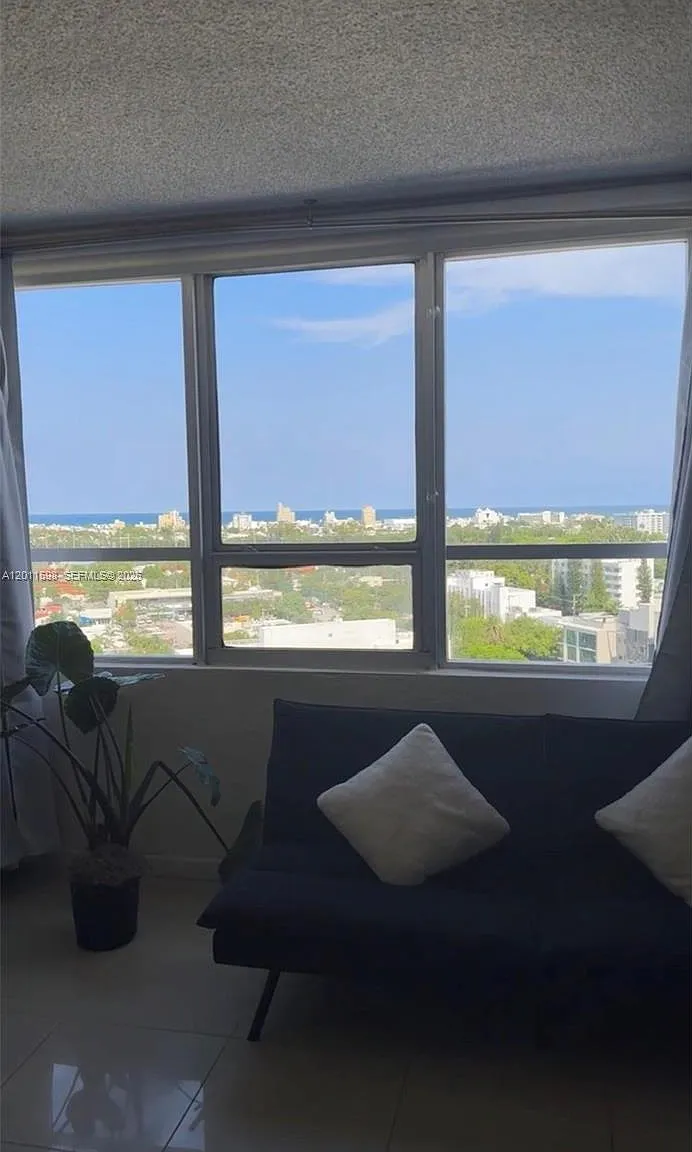 Flamingo South Beach I Co — Photo 1