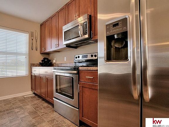 5th image of 1702 N 206th St