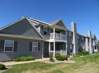 3030 E Stillwater Lndg, Urbana, IL